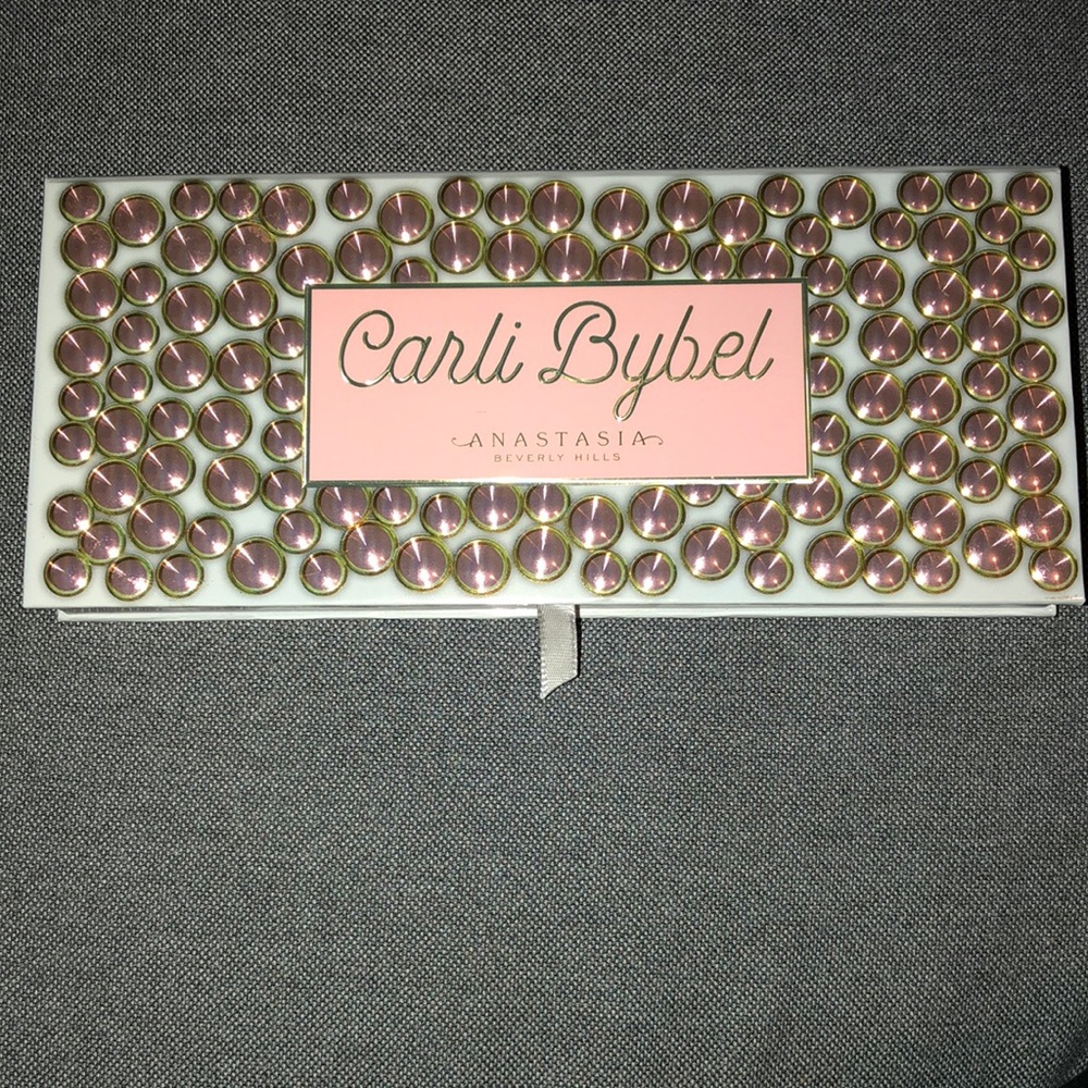 Carli Bybel x ABH Palette